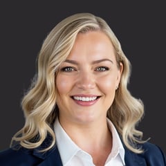Headshot of Belle Symons 