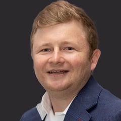 Headshot of Oliver Evans