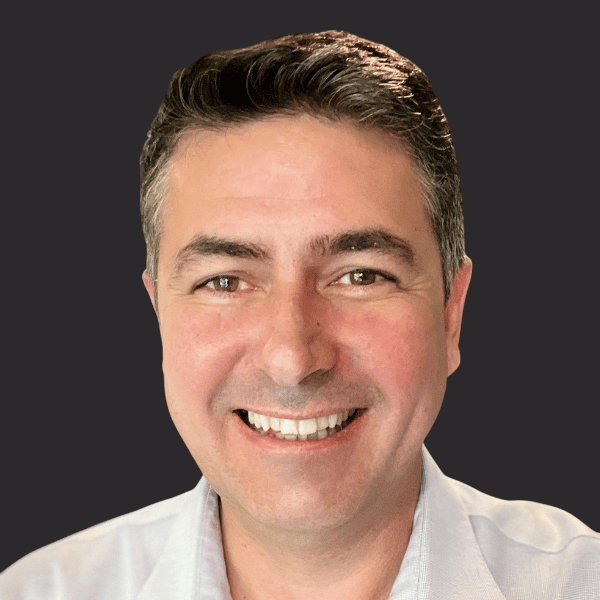 headshot of Michael Renshaw