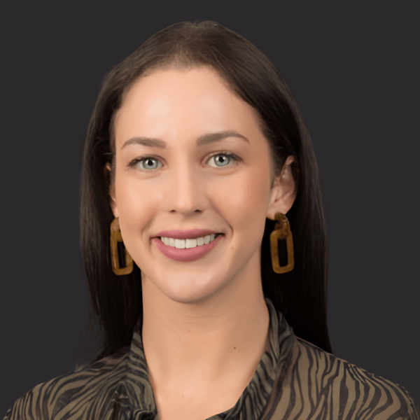 headshot of Scarlett King